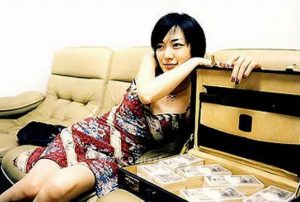 《遇人不熟》电影解说文案
